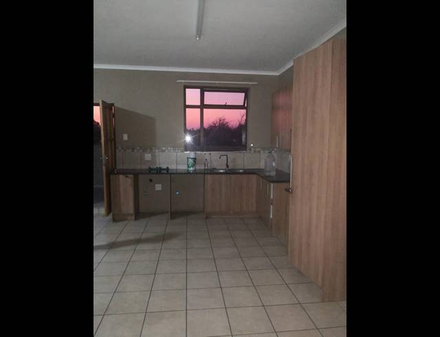 BUSINESS FOR SALE IN VANDERBIJLPARK CW 5